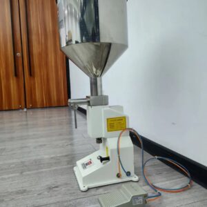 Automatic High Precision Oil & Water Filling Machine for Cosmetic and Beverage Packaging